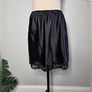 Vintage Victoria's Secret Black Satin Slip Skirt Lace Hem Size Medium Y2K Witchy